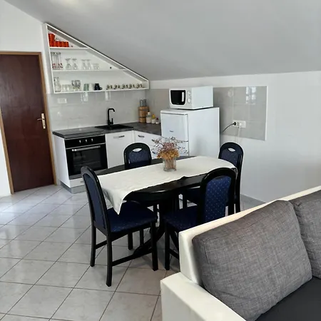 Apartament Vujic *